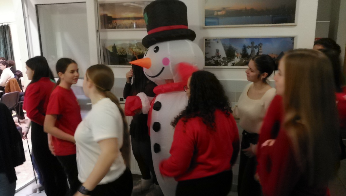 Karácsonyi műsor - 13