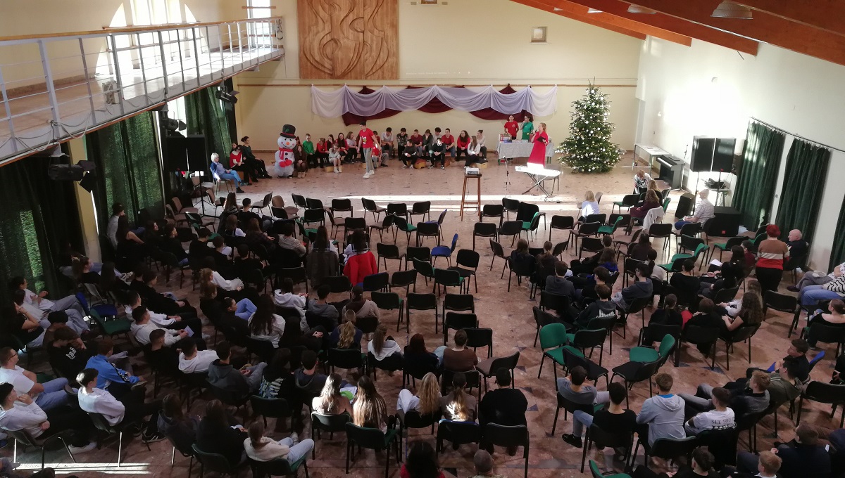 Karácsonyi műsor - 16