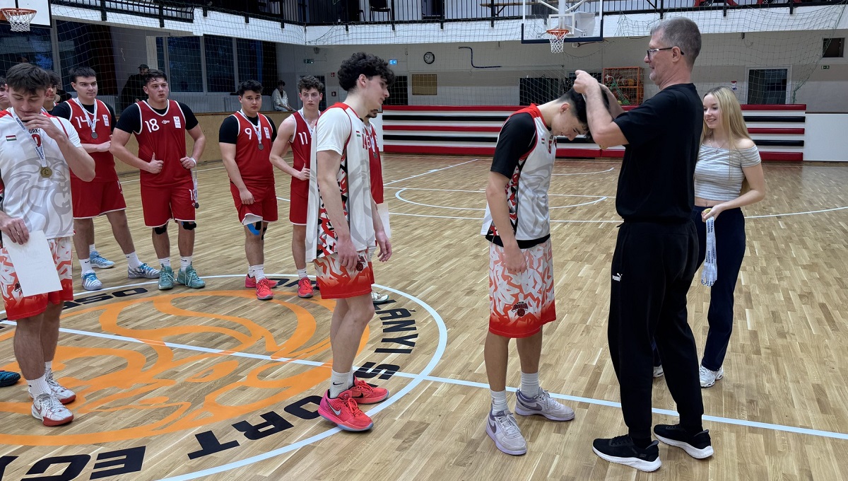 KosárDiákolimpia-1.hely KosárDiákolimpia-1.hely