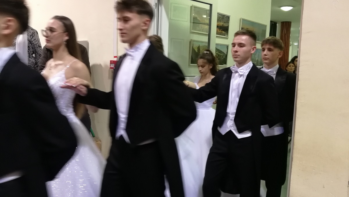 2025-12-13-Szalagavató-028