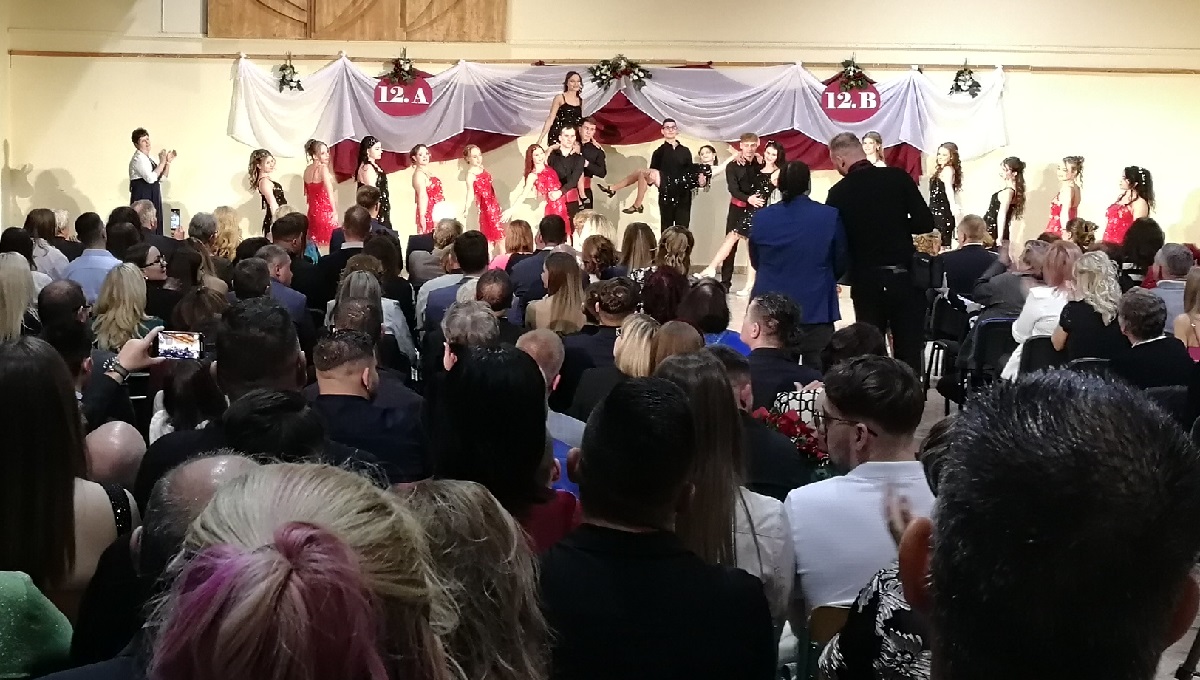 2025-12-13-Szalagavató-057