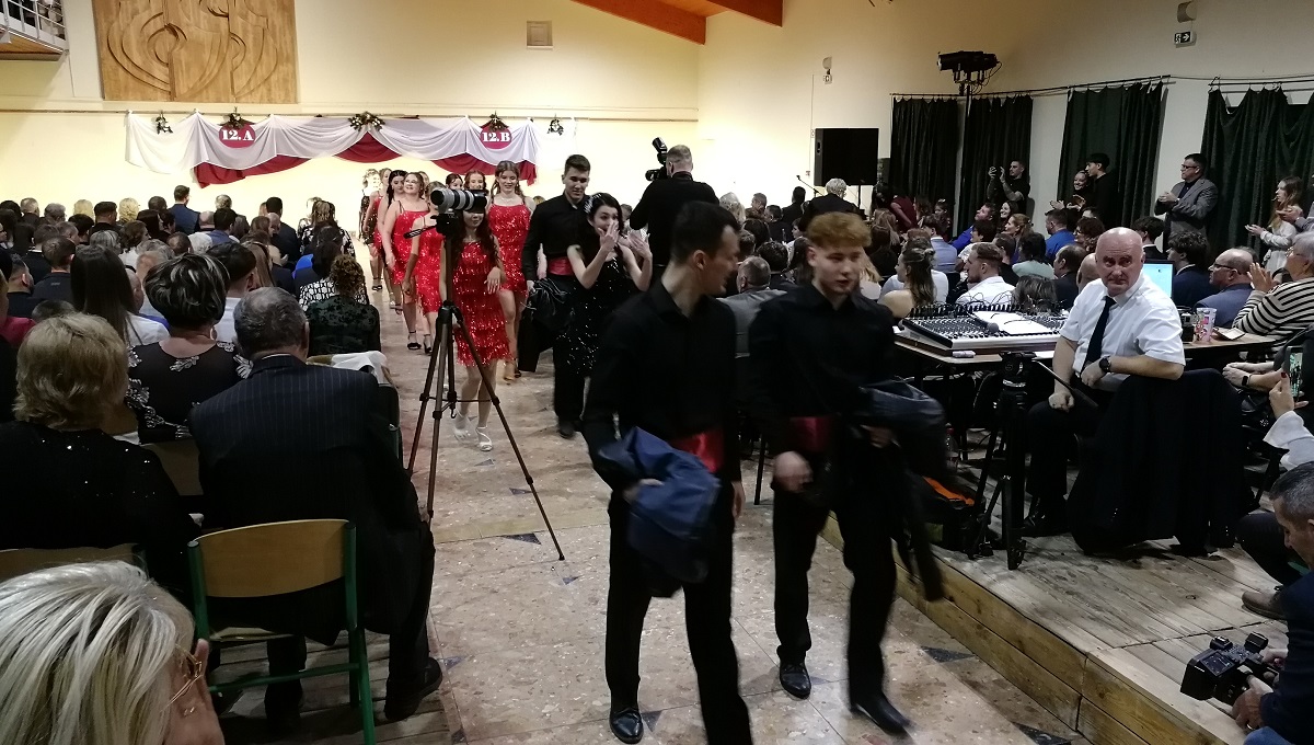 2025-12-13-Szalagavató-060