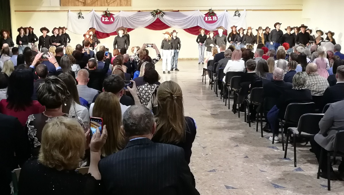 2025-12-13-Szalagavató-069