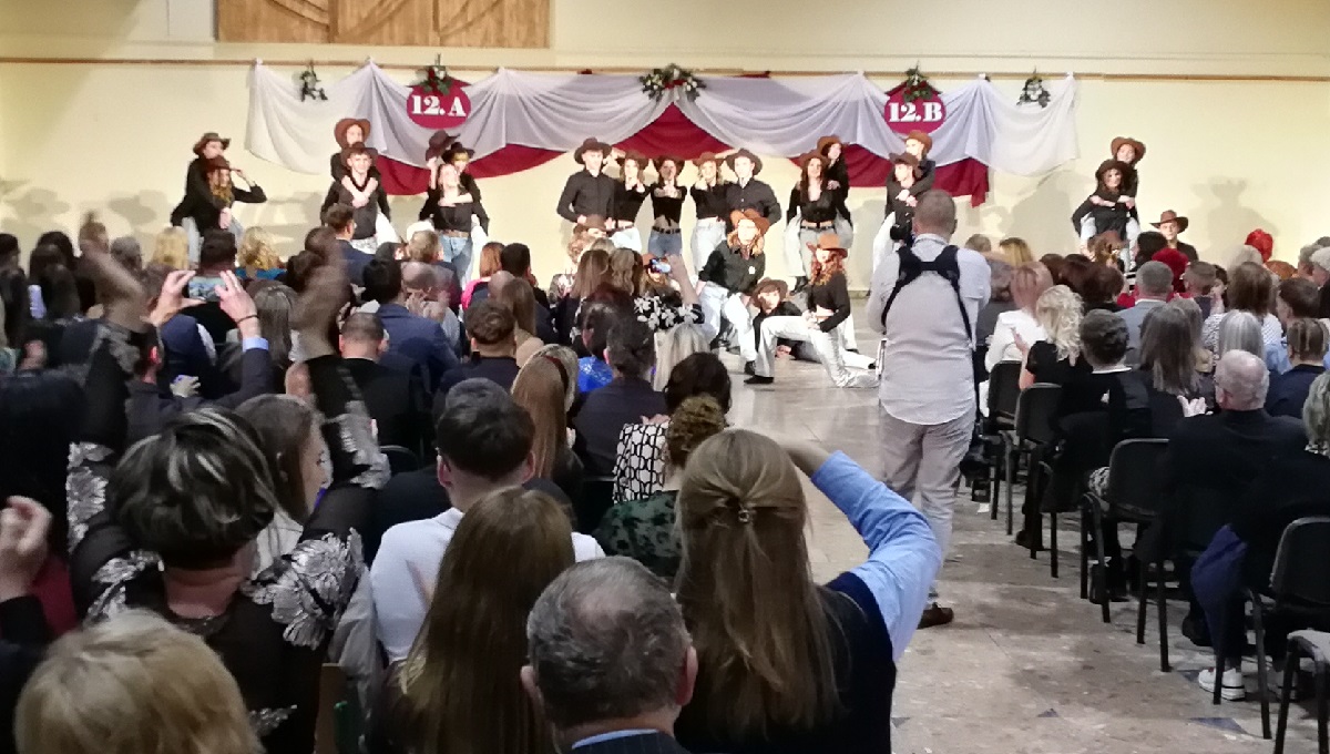 2025-12-13-Szalagavató-071