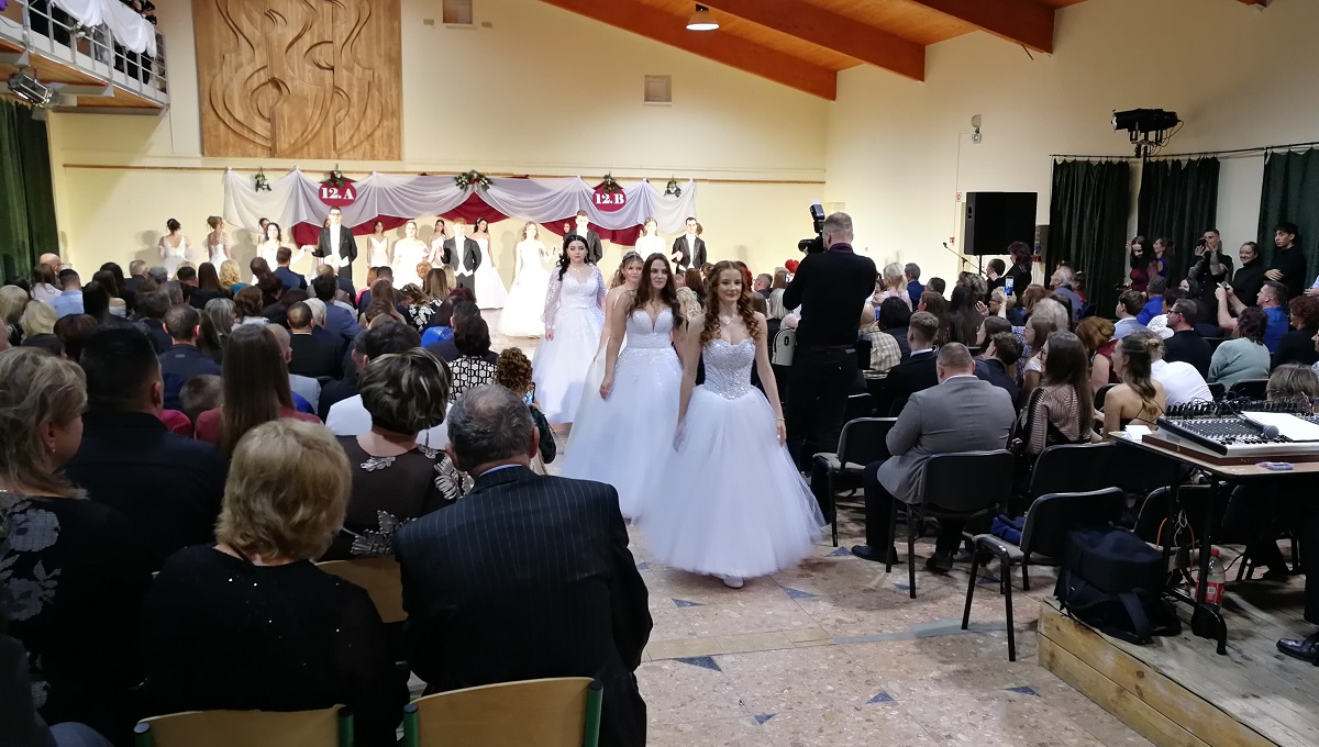 2025-12-13-Szalagavató-098