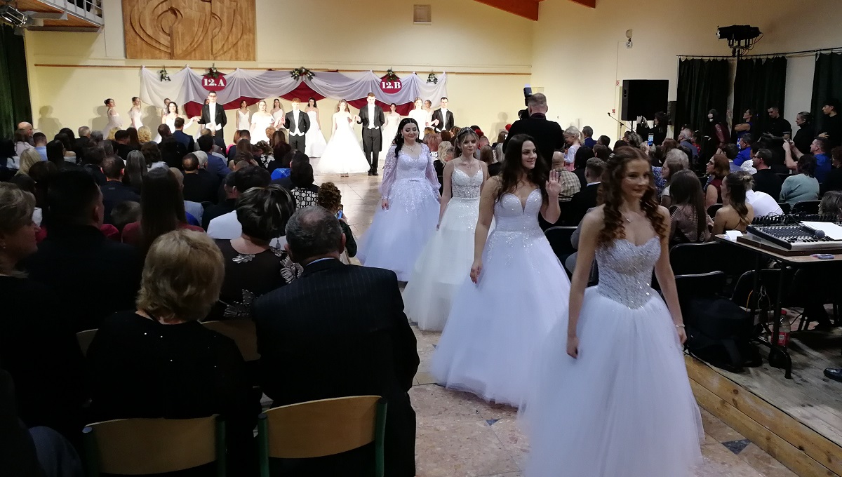 2025-12-13-Szalagavató-099