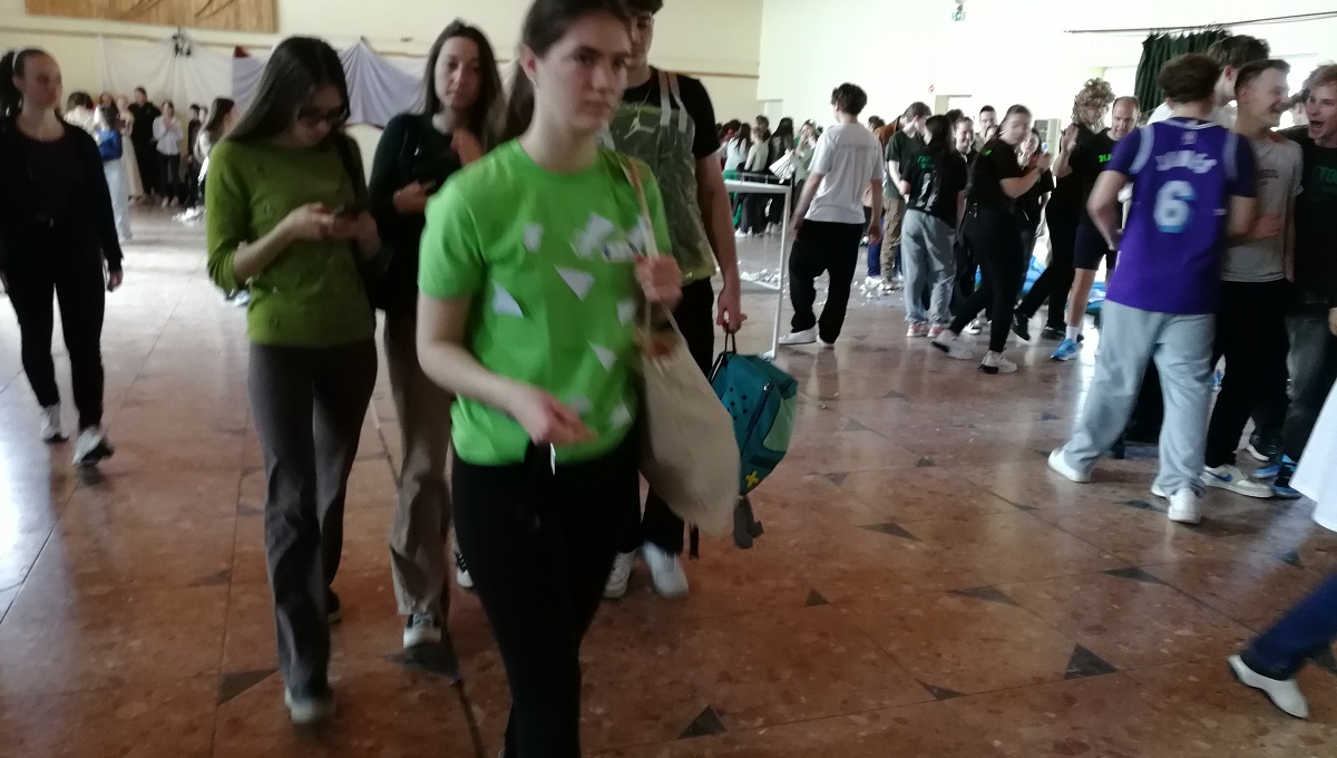 20260401-Borshowzas-77