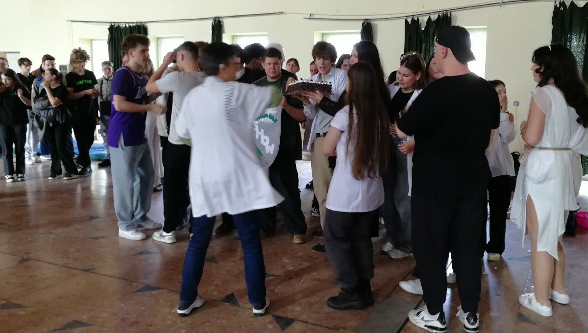 20260401-Borshowzas-79